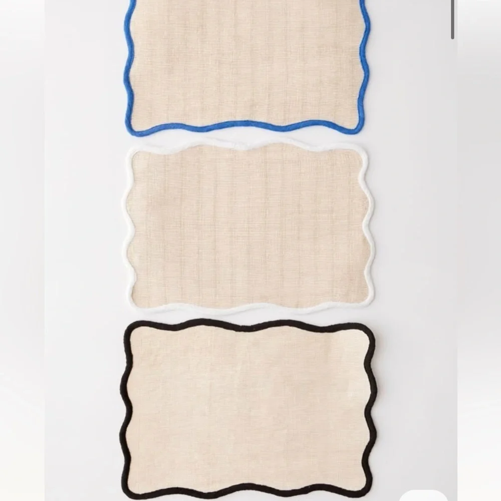 NWT Urban Outfitters Jolie Wave Placemat Set, Set of 2